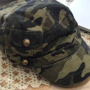 Hat-camo